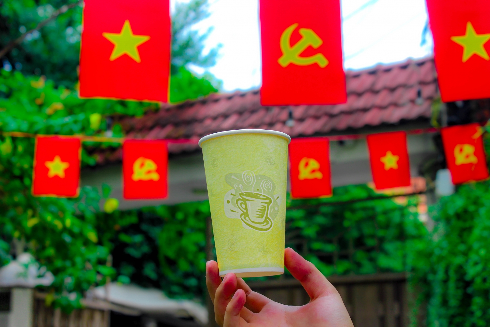 ly giấy bảo vệ môi trường